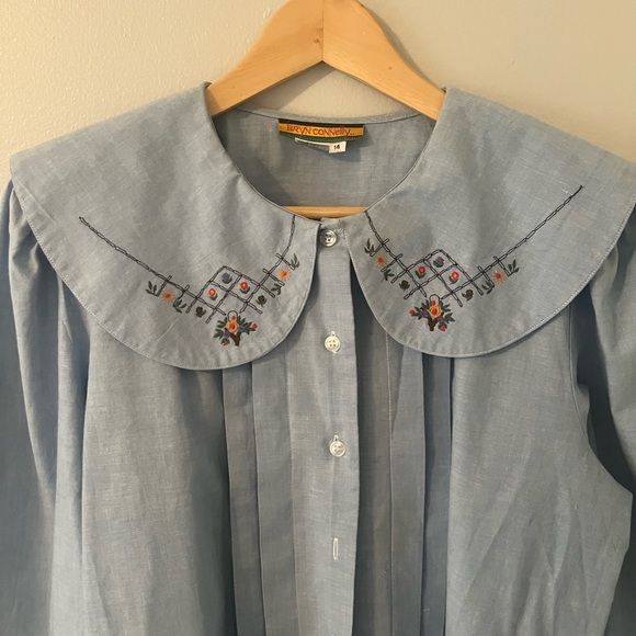 Bryn Connelly Vintage Light Blue Embroidered Blouse - Picture 5 of 5